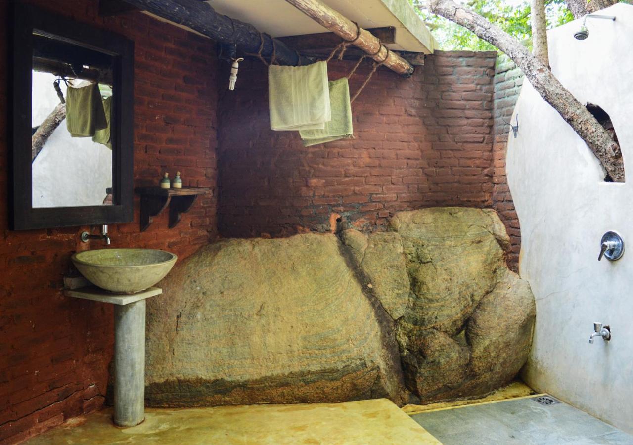 Back Of Beyond - Wild Haven Sigiriya Exterior foto